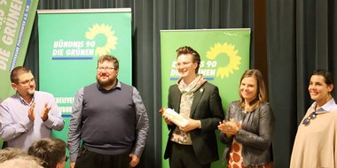 von links nach rechts: Joachim Siegl, Dr. Maximilian Breu, Leon Eckert, Bettina Markl, Sandra Smolka