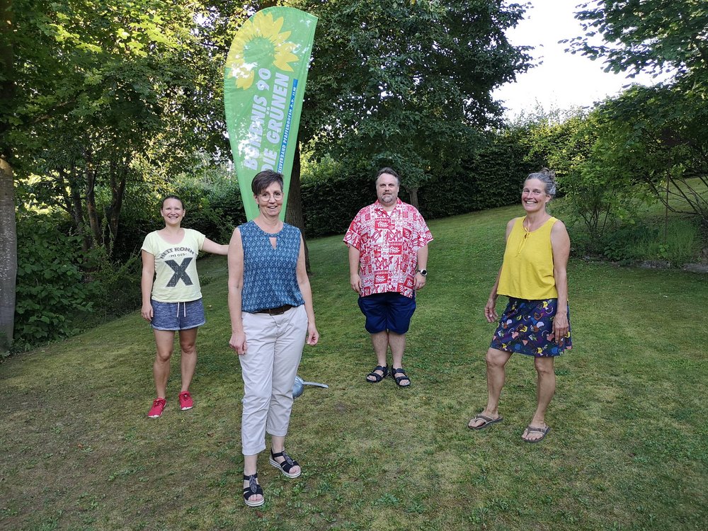 von links: Schriftführerin Birgit Janecek, Sprecherin Andrea Düring, Sprecher Frank Bittenbinder, Beisitzerin Karin Sedlmeier